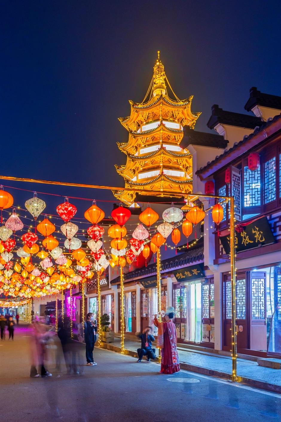 賞花燈、逛市集……上海古鎮冬日玩法上新