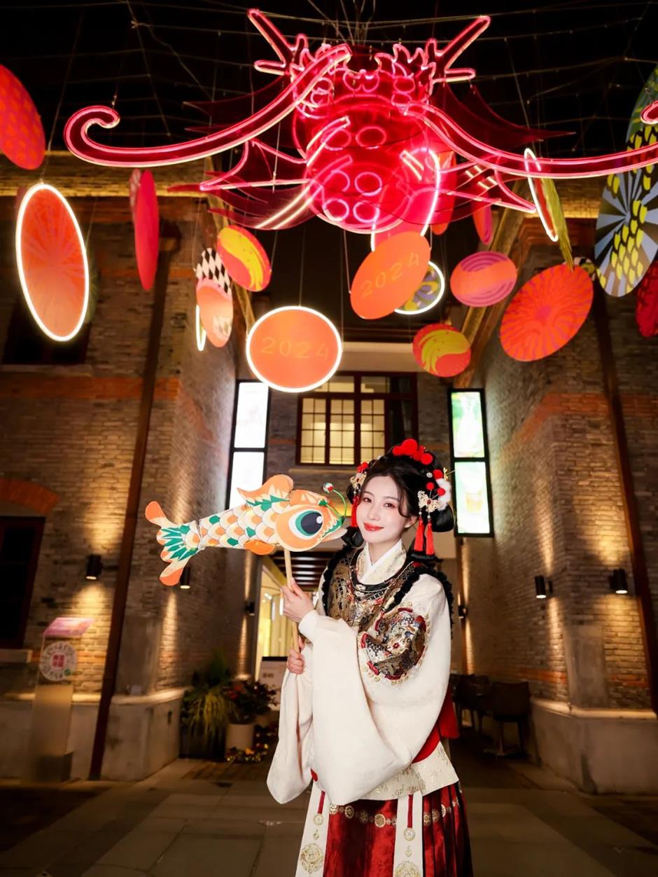 赏灯观景、非遗盛会……上海夜游好去处来了 | 乐游上海过大年