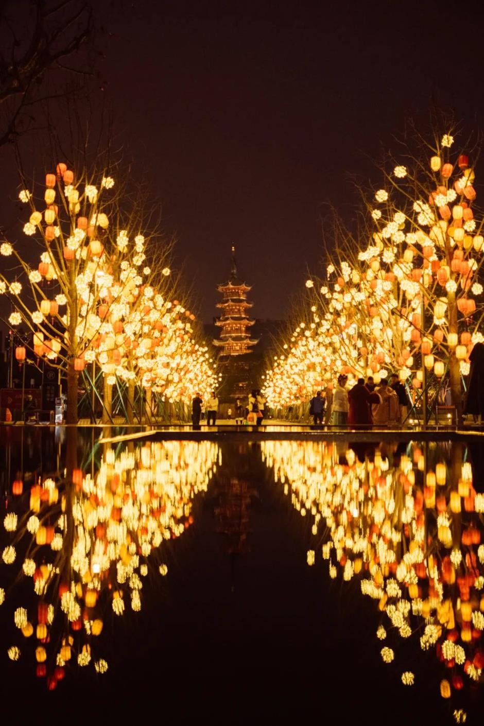 赏灯观景、非遗盛会……上海夜游好去处来了 | 乐游上海过大年