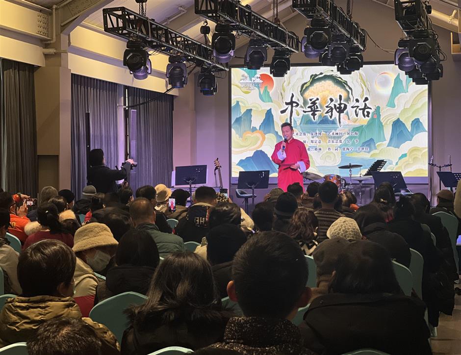 美食小集、非遗鱼灯、美妙音乐会…元宵这里闹不停