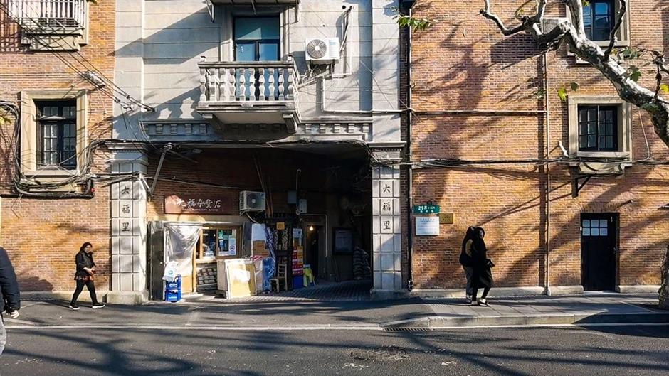 趁春日正好,在梧桐樹下來場浪漫的Citywalk