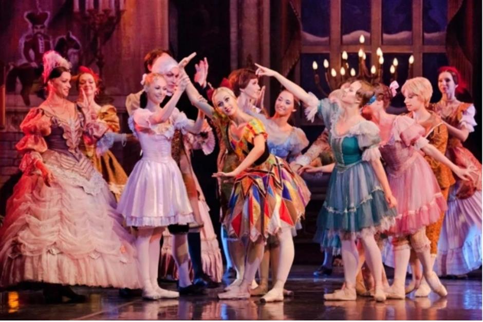 春天到了,最美湖畔剧院上新!