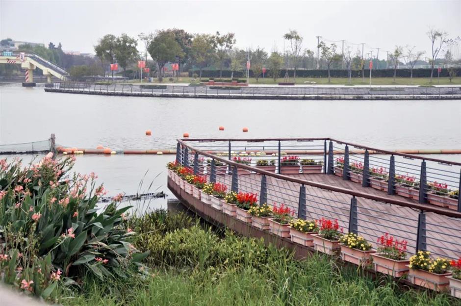 放下手机,悦享书香,0元逛一天~