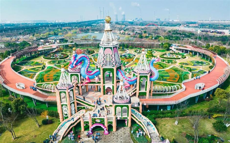 45米巨龙盘踞上海这座城堡!还有百万株鲜花梦幻盛放!