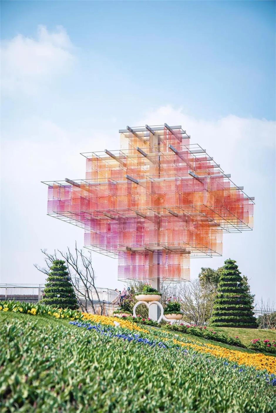 45米巨龙盘踞上海这座城堡!还有百万株鲜花梦幻盛放!
