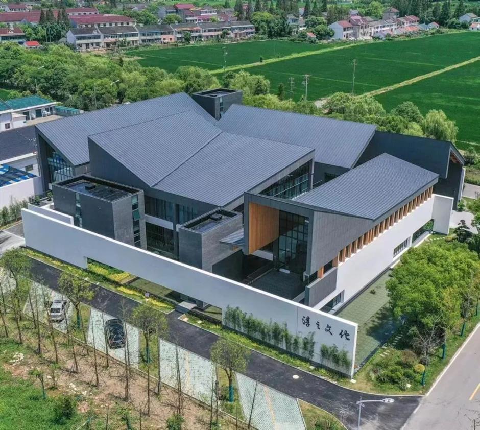 郊遊不止賞花,還有→