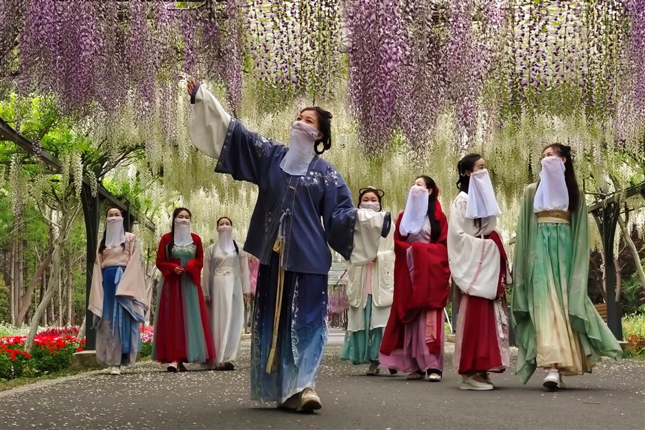 这个花花世界要开了,限时限定免费游园