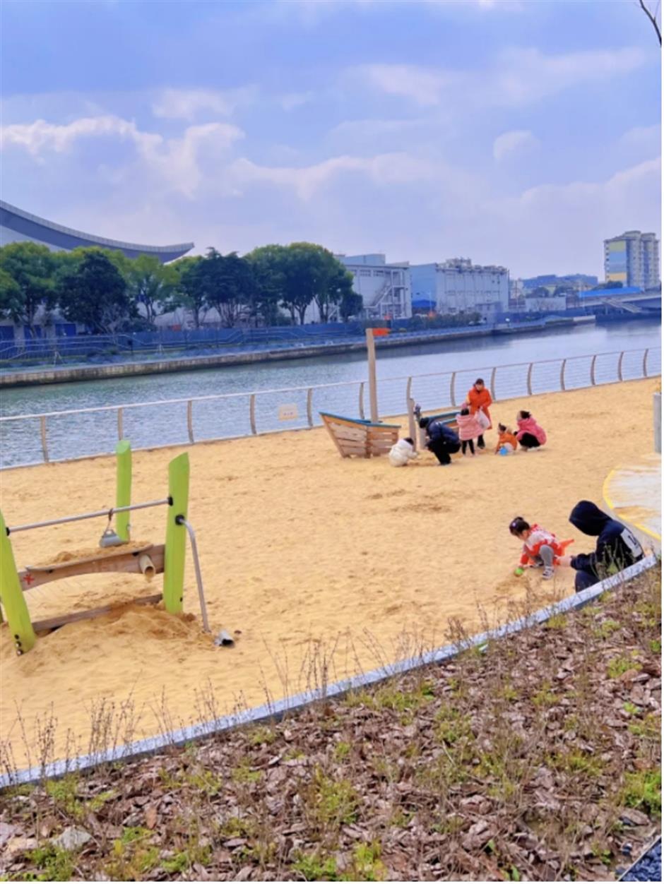 苏州河边又添一座免费公园!沙坑、露营、游乐场……快来享受好春光