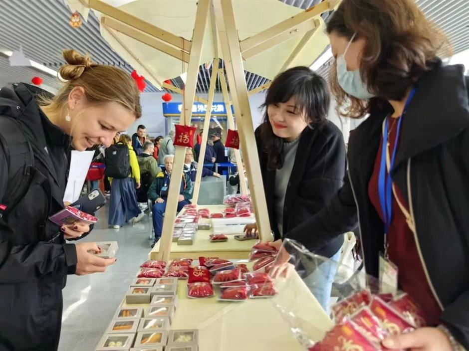 Visit Shanghai 入境旅游推广见成效,两艘访问港邮轮陆续抵沪
