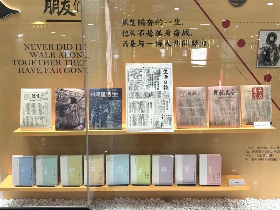 免费美展,地铁站里就能欣赏