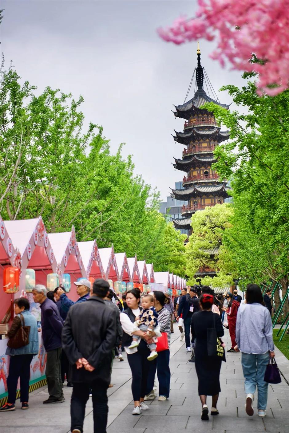 古韵海派交融,全域共生联动!2024上海龙华庙会启幕→