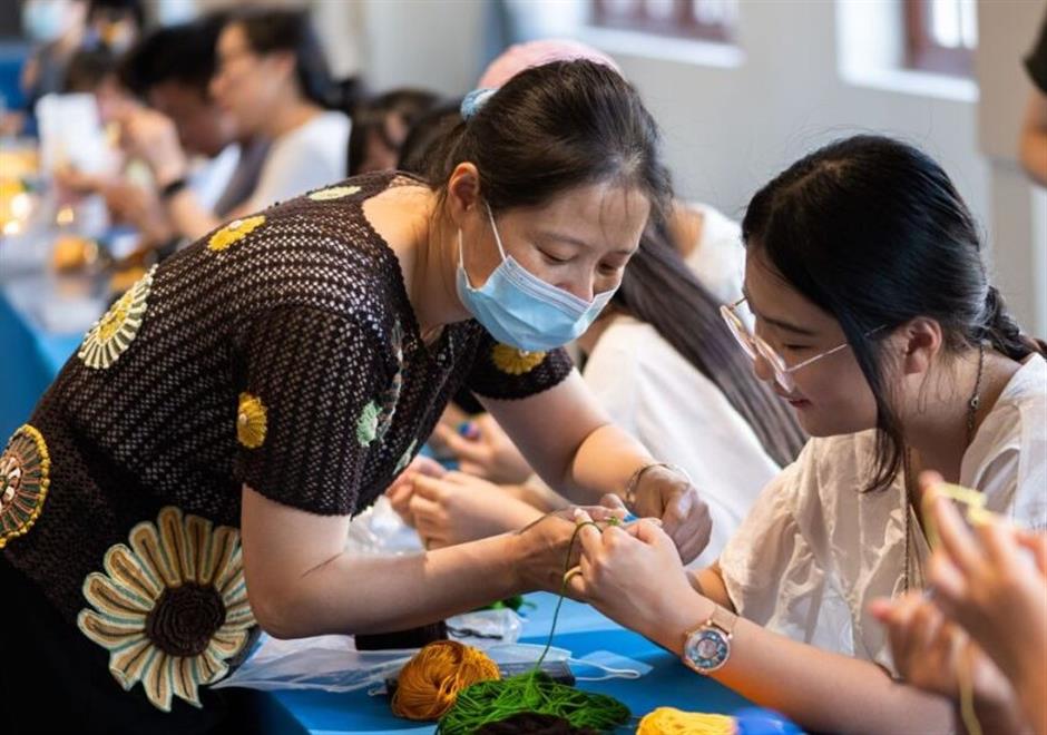 母亲节特辑:以手织物,以物载心,一针一线重温儿时温暖|非遗新体验