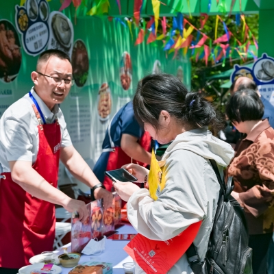 Shandong showcases its agricultural products in Shanghai