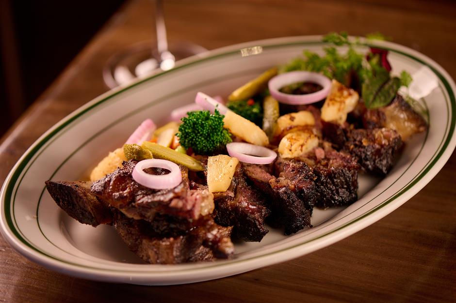 【Movers & Shakers 】Frank Lin of Nicholson's and Char Char Bistro