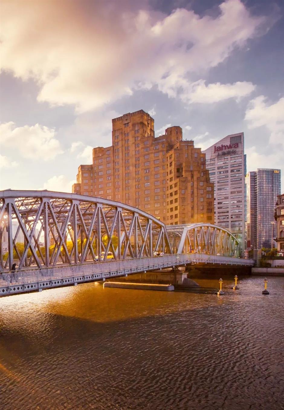 一江一河交匯處的這棟樓，九十歲了~