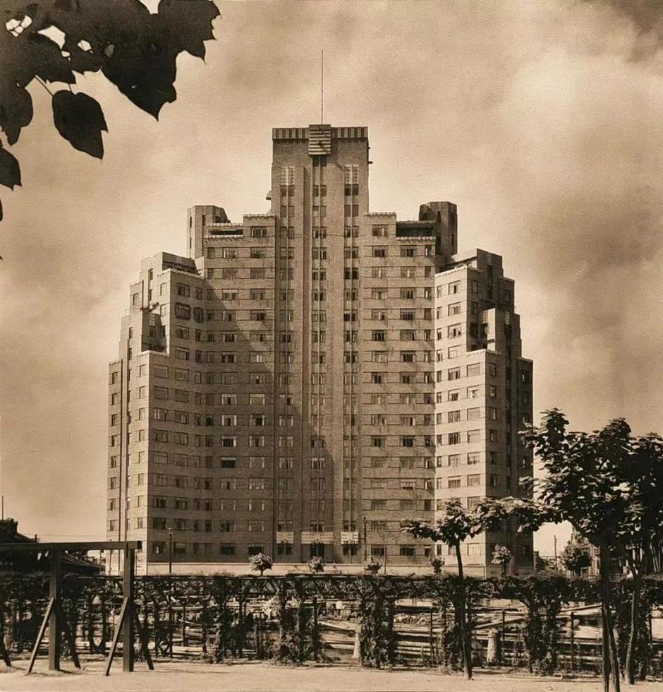 一江一河交匯處的這棟樓，九十歲了~