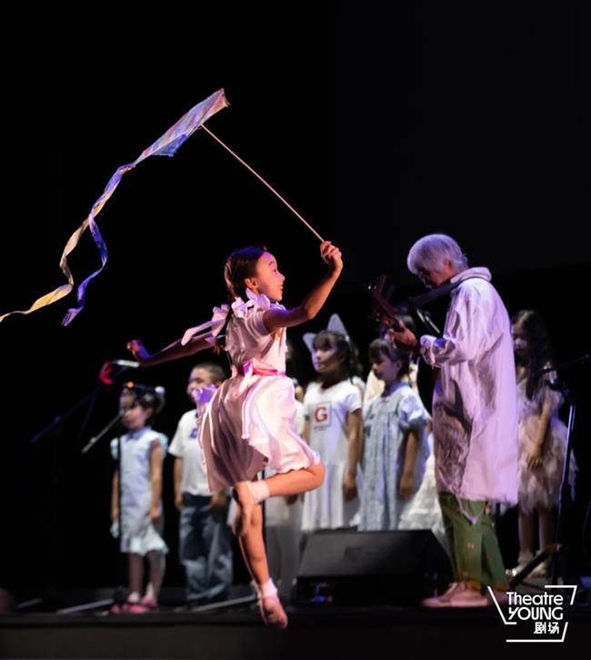 Theater YOUNG celebrates Children's Day with performances and workshops