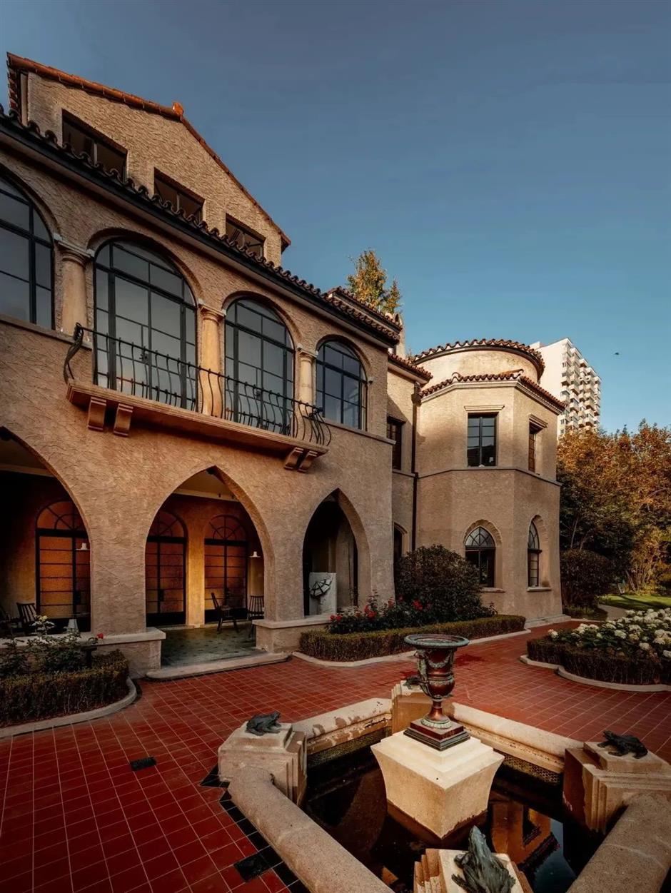 新体验!去老房子里看演出