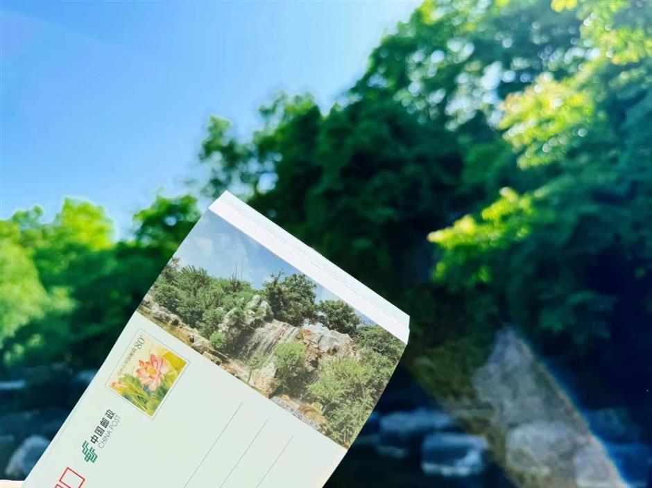 跟着明信片打卡,收集同框夏日美景