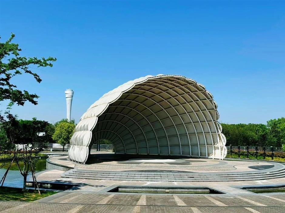 跟着明信片打卡,收集同框夏日美景