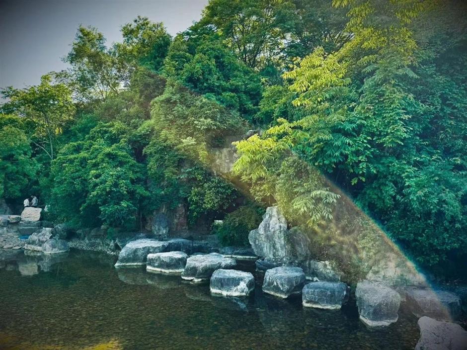 跟着明信片打卡,收集同框夏日美景