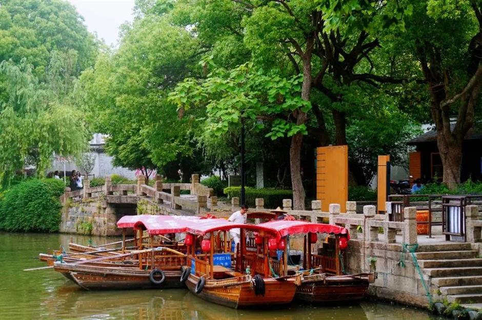 一眼清涼!「夏」一站,躍入郊野古鎮