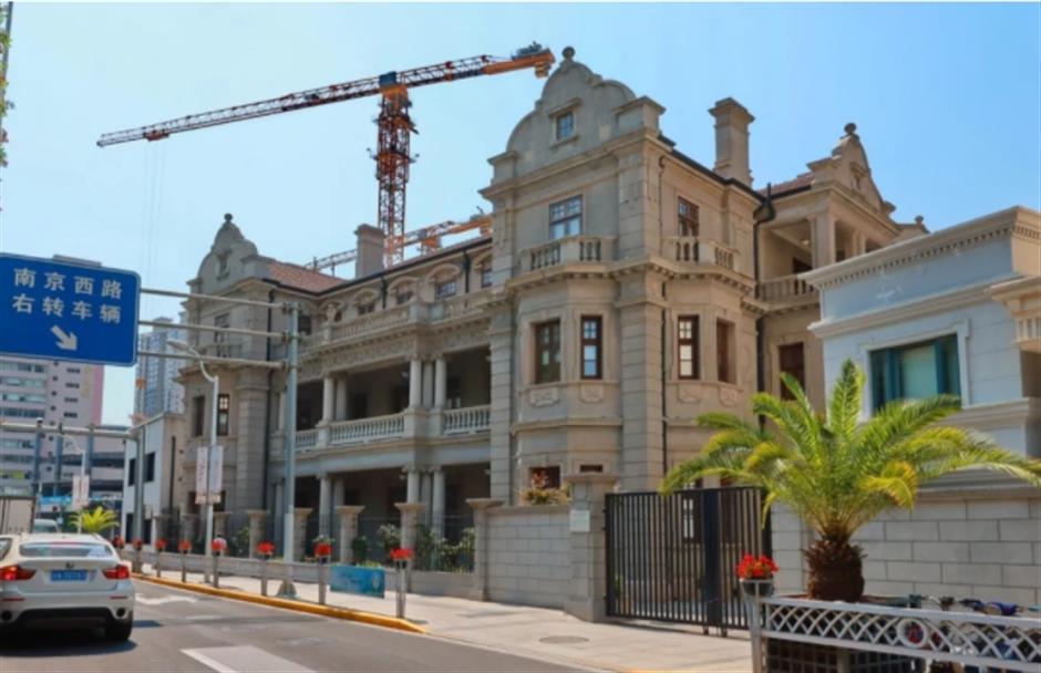 高架旁的「文聯老樓」,入選「中國20世紀建築遺產」。