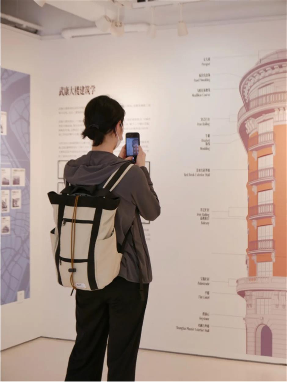 上海市中心這盆荷花一定是下一個爆火機位!