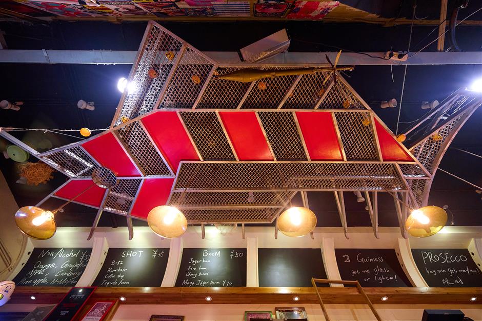 Ships in the Night: A Tour of Yuyintang with Owner, Lao Lu