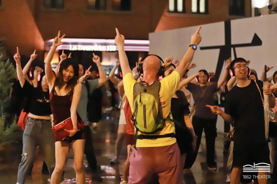 人人都爱看!上海的超人气驻场演出