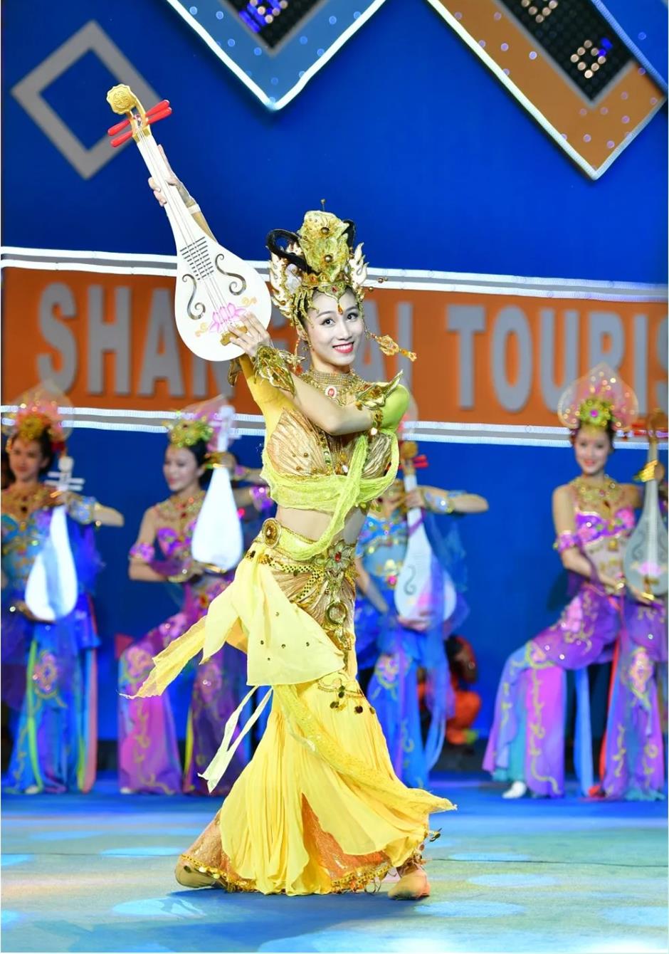 超期待!每年上海旅游节花车巡游表演方队都有惊喜