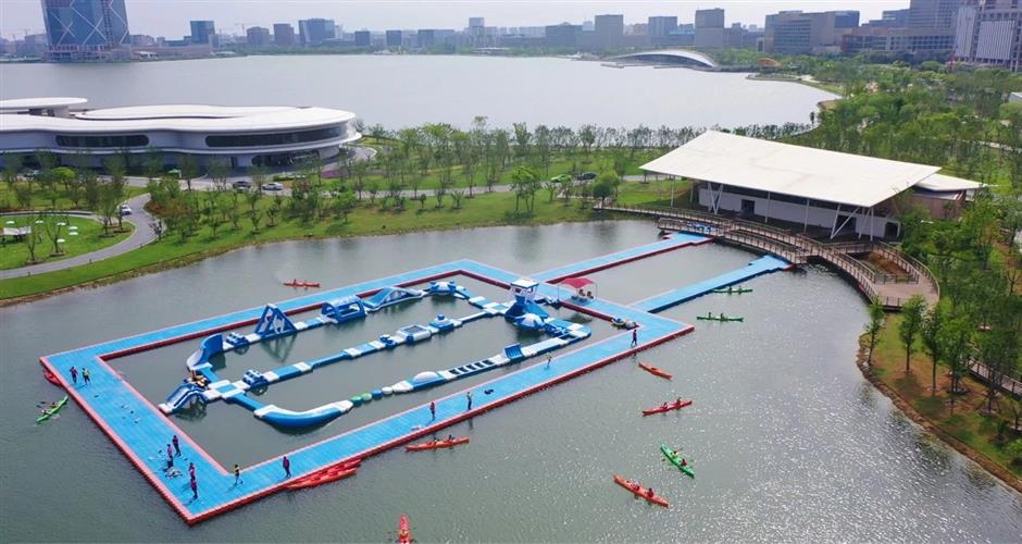 看完日出,不如在臨港來場暢快玩水之旅