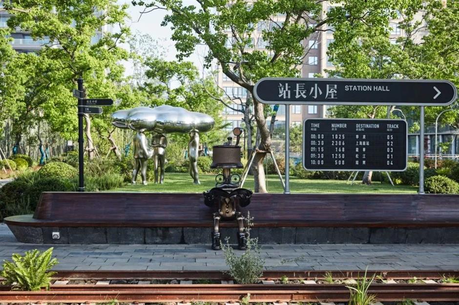 好chill~在黃浦江邊喝著咖啡吹江風