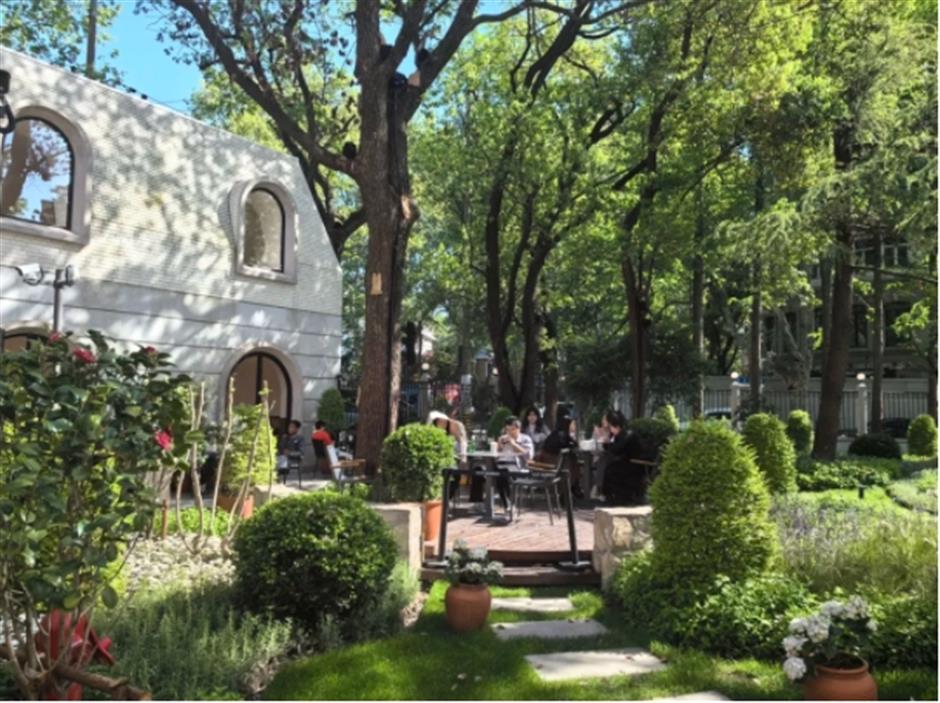 美食、购物、看展、拍照......都在上海市中心这个绝美秘密花园!