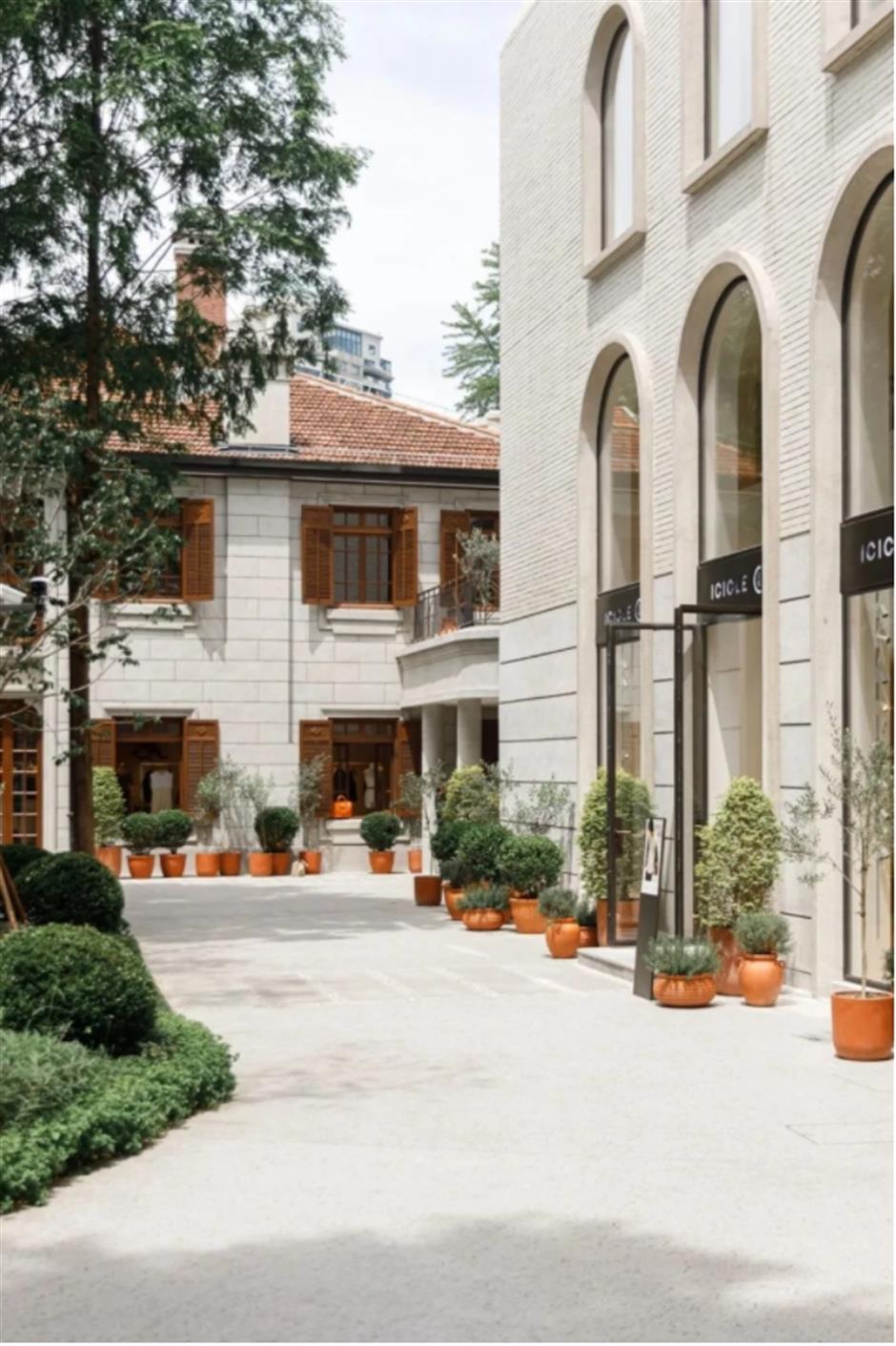 美食、购物、看展、拍照......都在上海市中心这个绝美秘密花园!