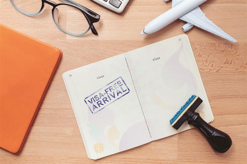 [Feel Shanghai] <i>Your Ultimate FAQs and City Guide</i>