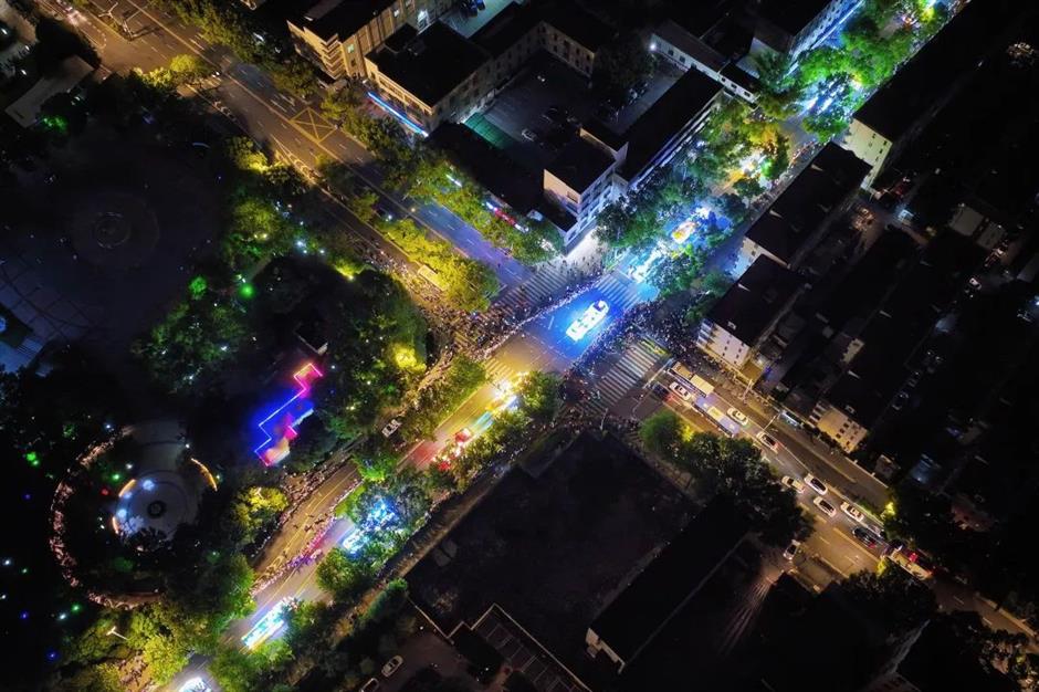 多圖直擊，2024年奉賢花車巡展暨東方美谷藝術節群文展演精彩來襲