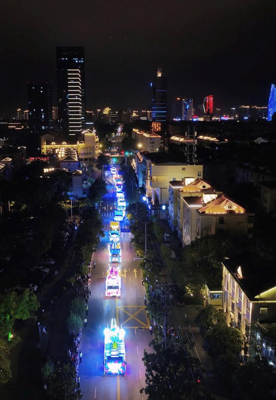 多圖直擊，2024年奉賢花車巡展暨東方美谷藝術節群文展演精彩來襲