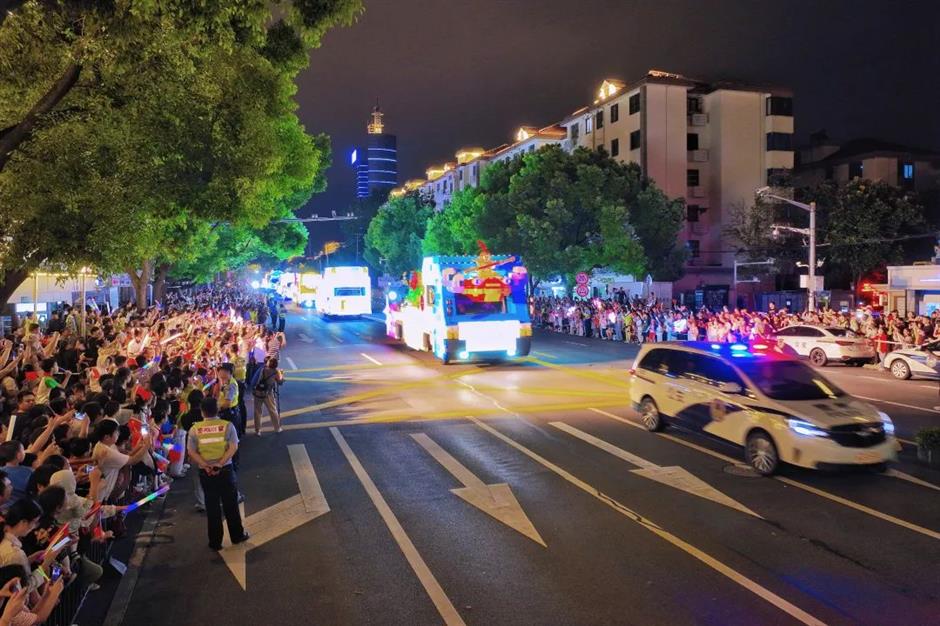 多圖直擊，2024年奉賢花車巡展暨東方美谷藝術節群文展演精彩來襲