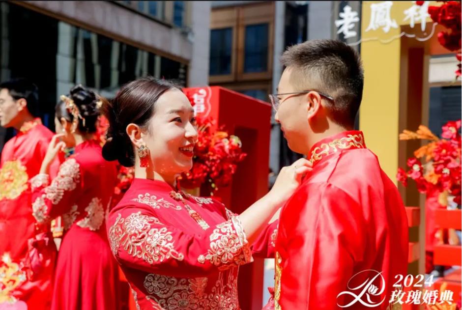 致愛地標亮相，玫瑰婚典開啟上海的浪漫！