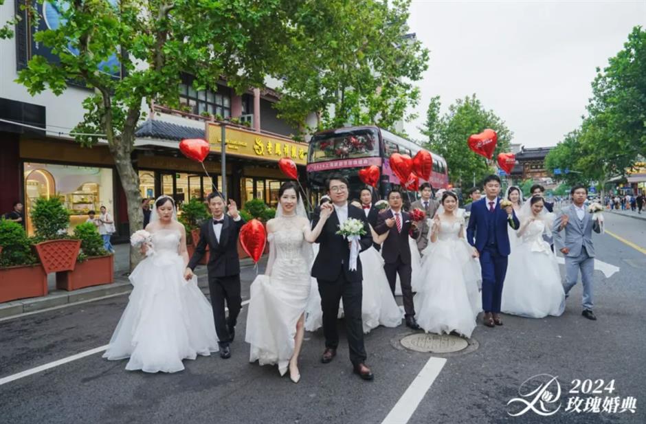 致愛地標亮相，玫瑰婚典開啟上海的浪漫！