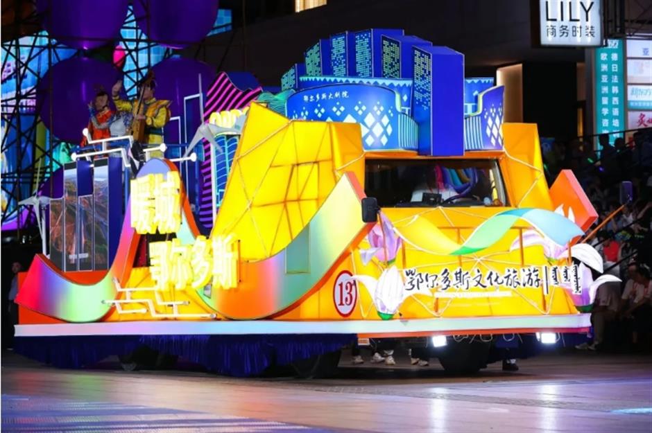 文旅IP巡展带动城市夜游高潮迭起,2024年上海旅游节花车评选结果揭晓