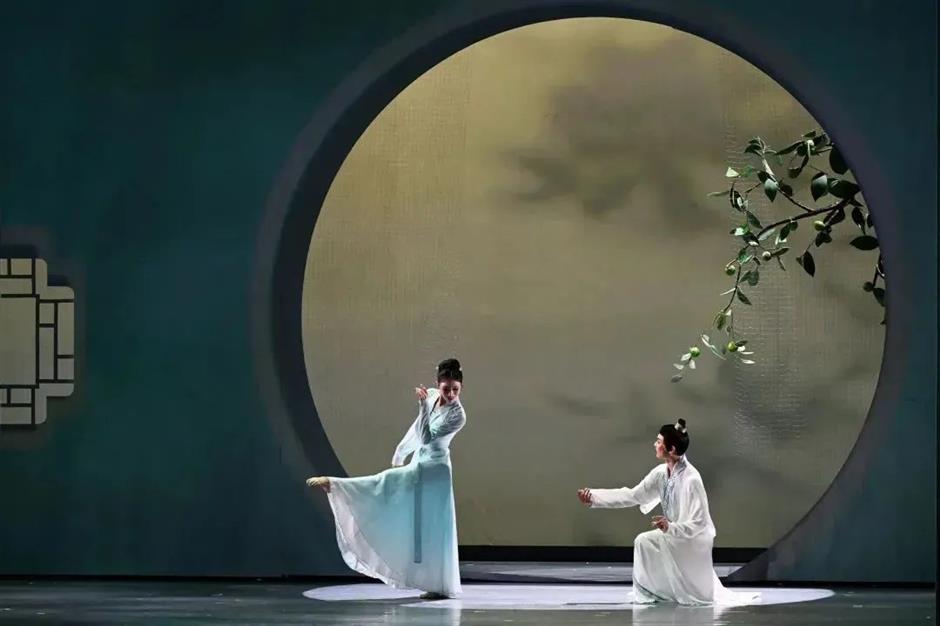 荟萃世界艺术精品!陈吉宁孙业礼龚正出席第二十三届中国上海国际艺术节开幕活动