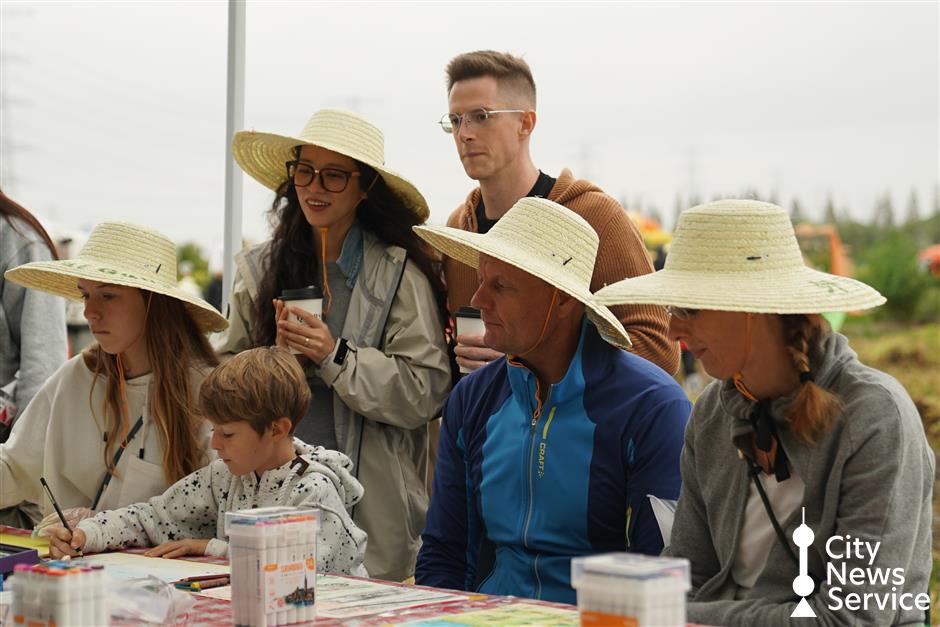 A field day for Shanghai's expats in Jiading District