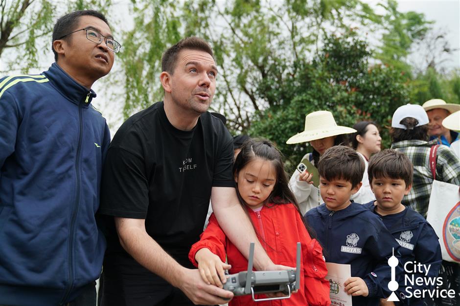 A field day for Shanghai's expats in Jiading District