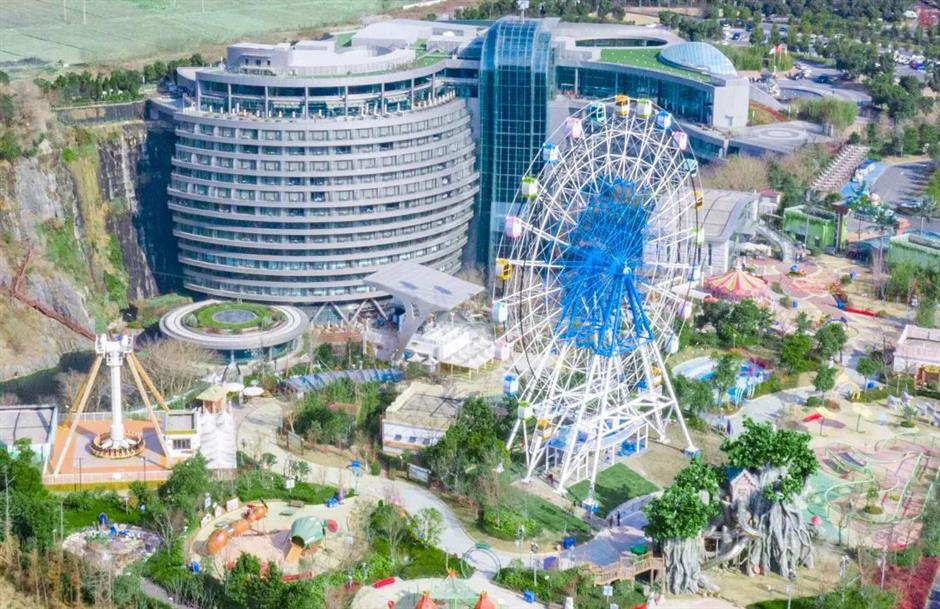 秋色正美!在雲端的摩天輪解鎖申城絕美視角