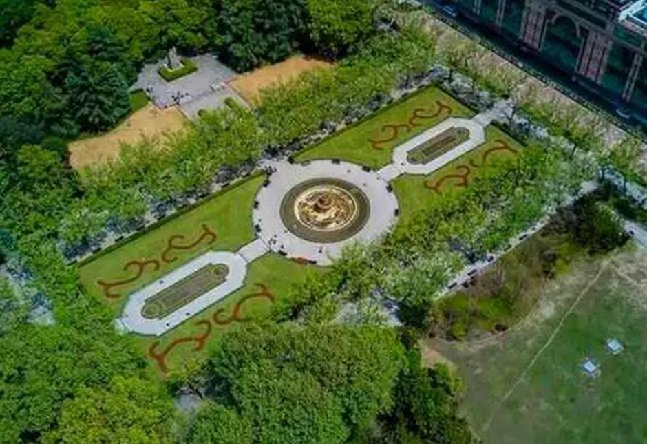 南昌ロードを散歩する