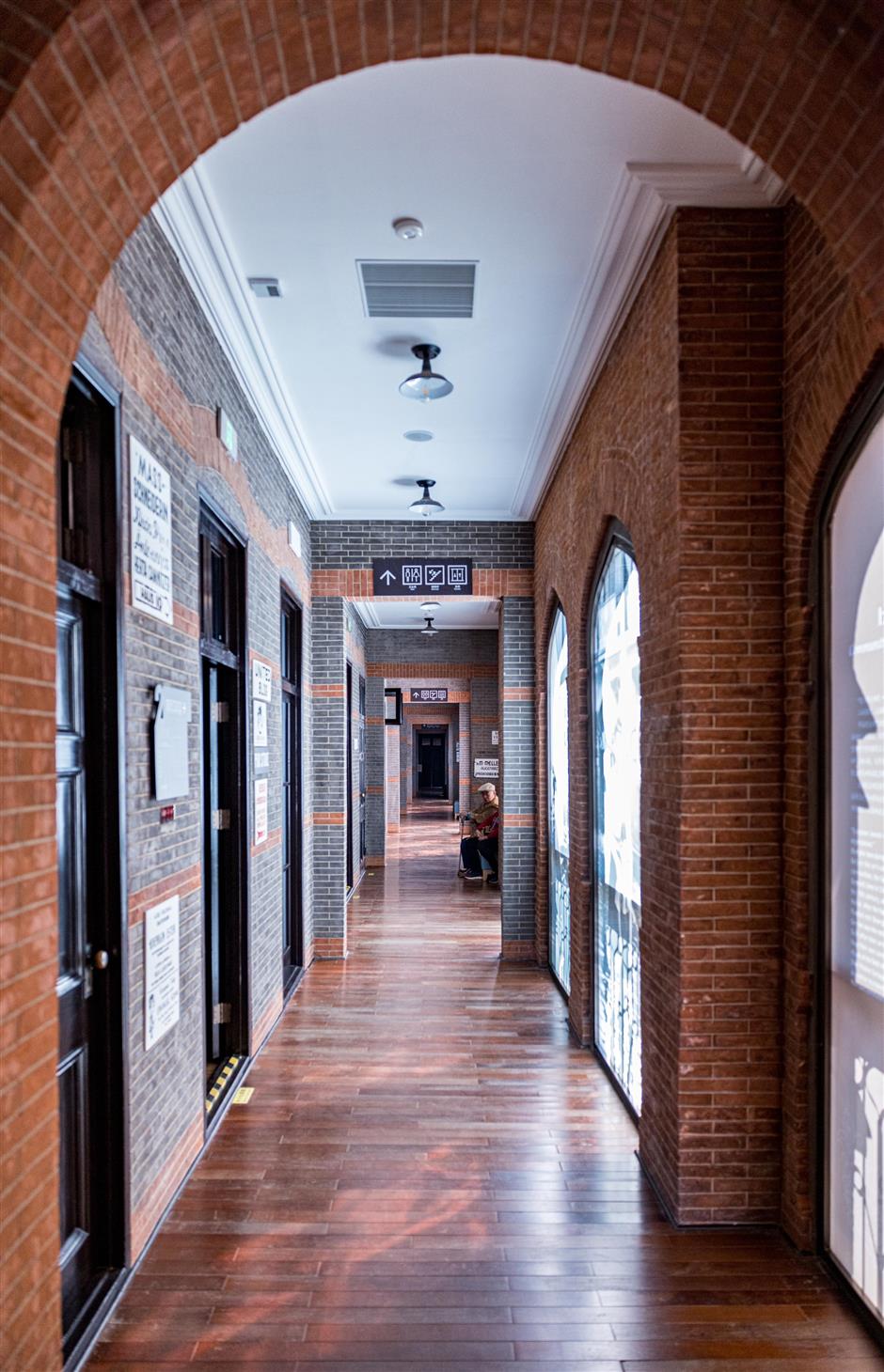 繁花如錦戲如虹,
虹口影視綜藝取景地路線6