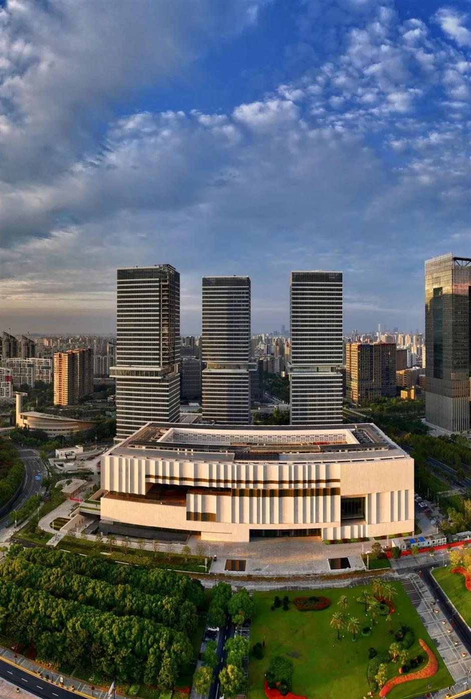 被硬控住了! 上海这个文化地标群里藏了个新潮街区