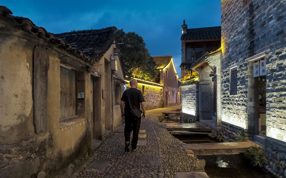 Walking Toward a Sustainable Future: Reconnecting Rural China and the Netherlands